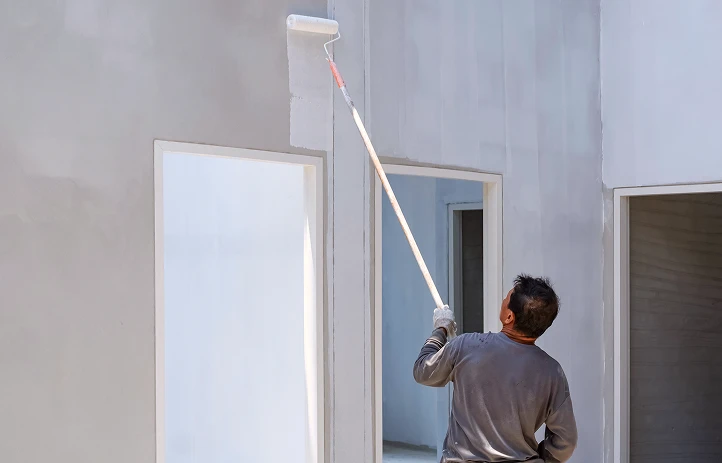 Aplicando pintura con extensor