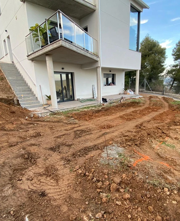 Terreno piscina antes de remodelacion
